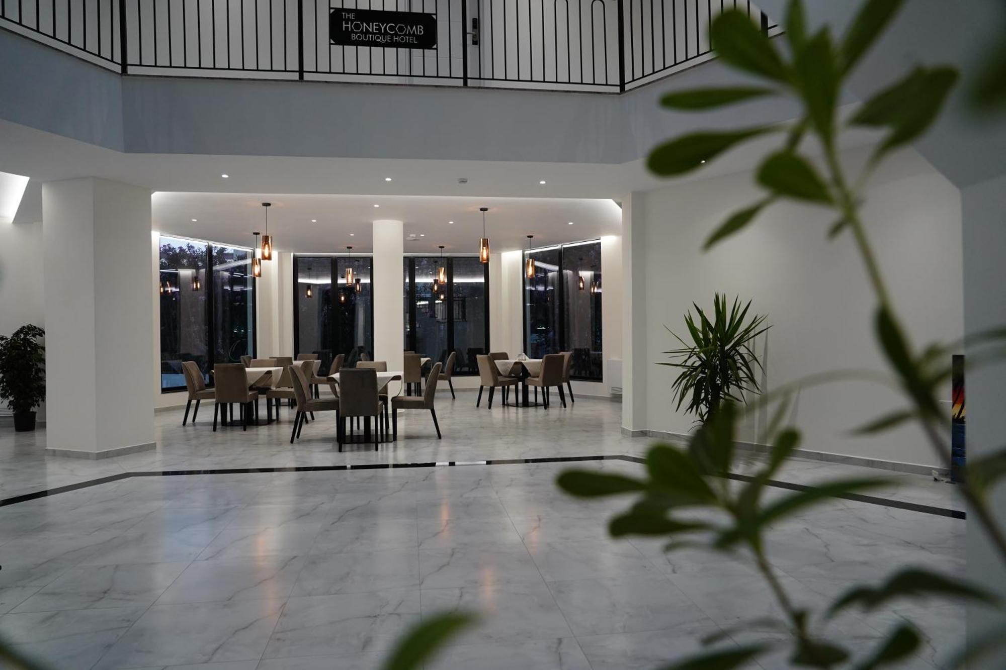 The Honeycomb Boutique Hotel Golem  Exterior photo